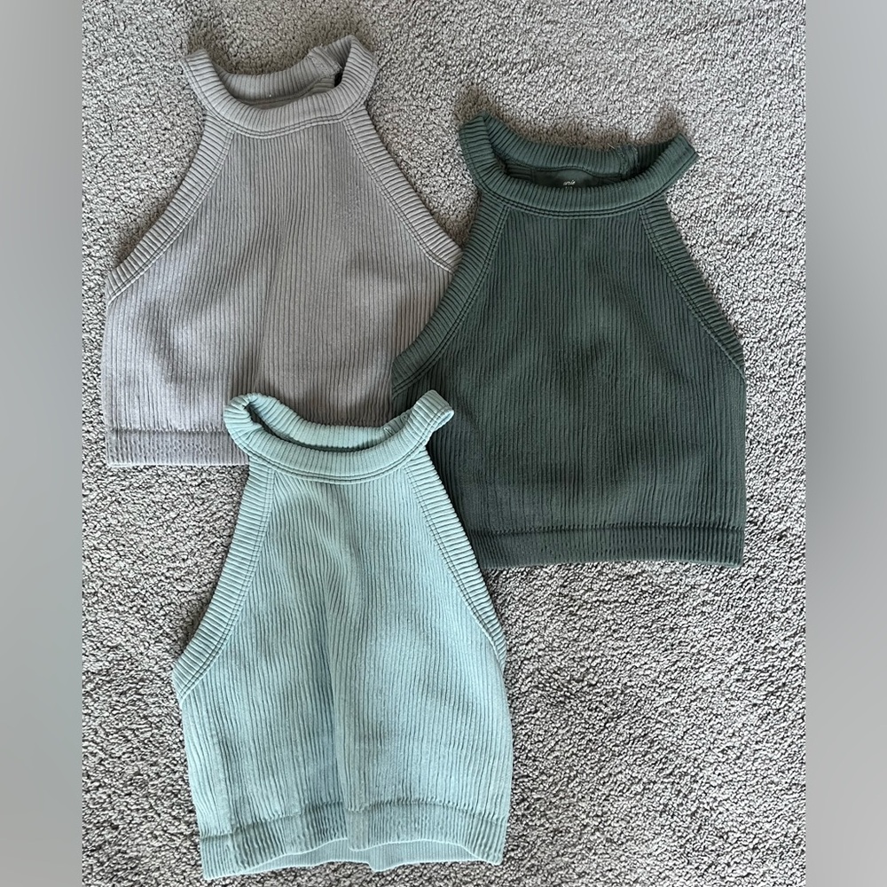 Bundle of Aerie Seamless High Neck Bra Top